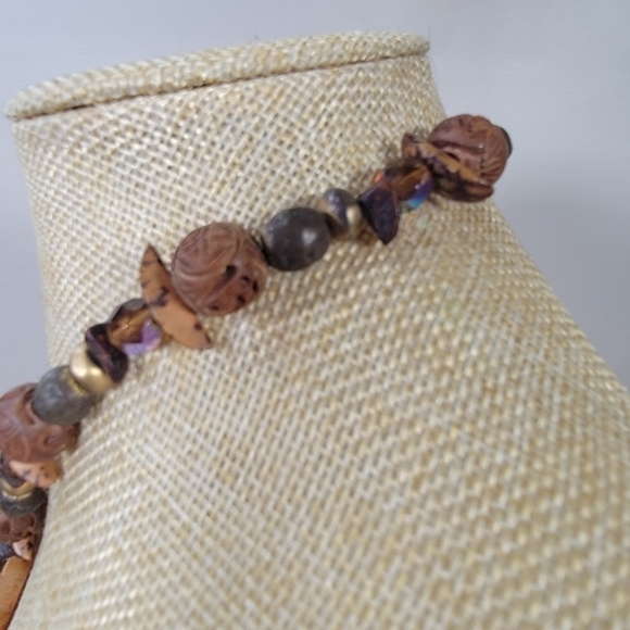 Chico's Stone Bead Medallion Earth Tones Pendant Necklace - Picture 10 of 17